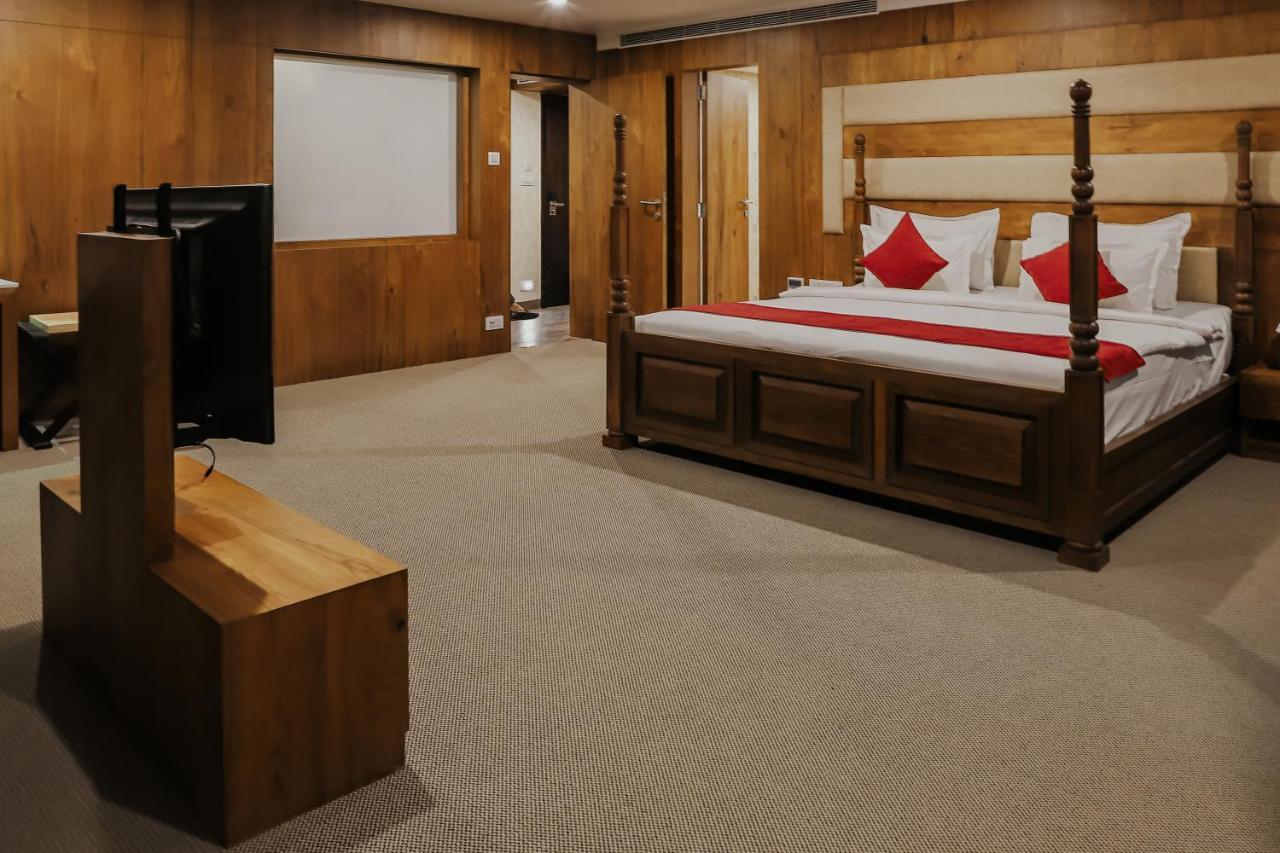 Regenta Central Somnath, Bhalpara Экстерьер фото