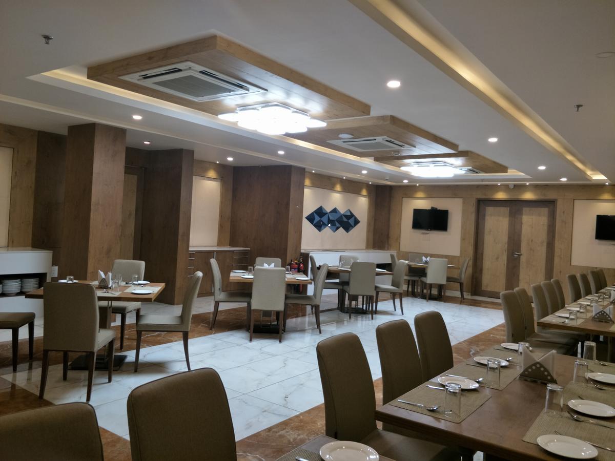 Regenta Central Somnath, Bhalpara Экстерьер фото